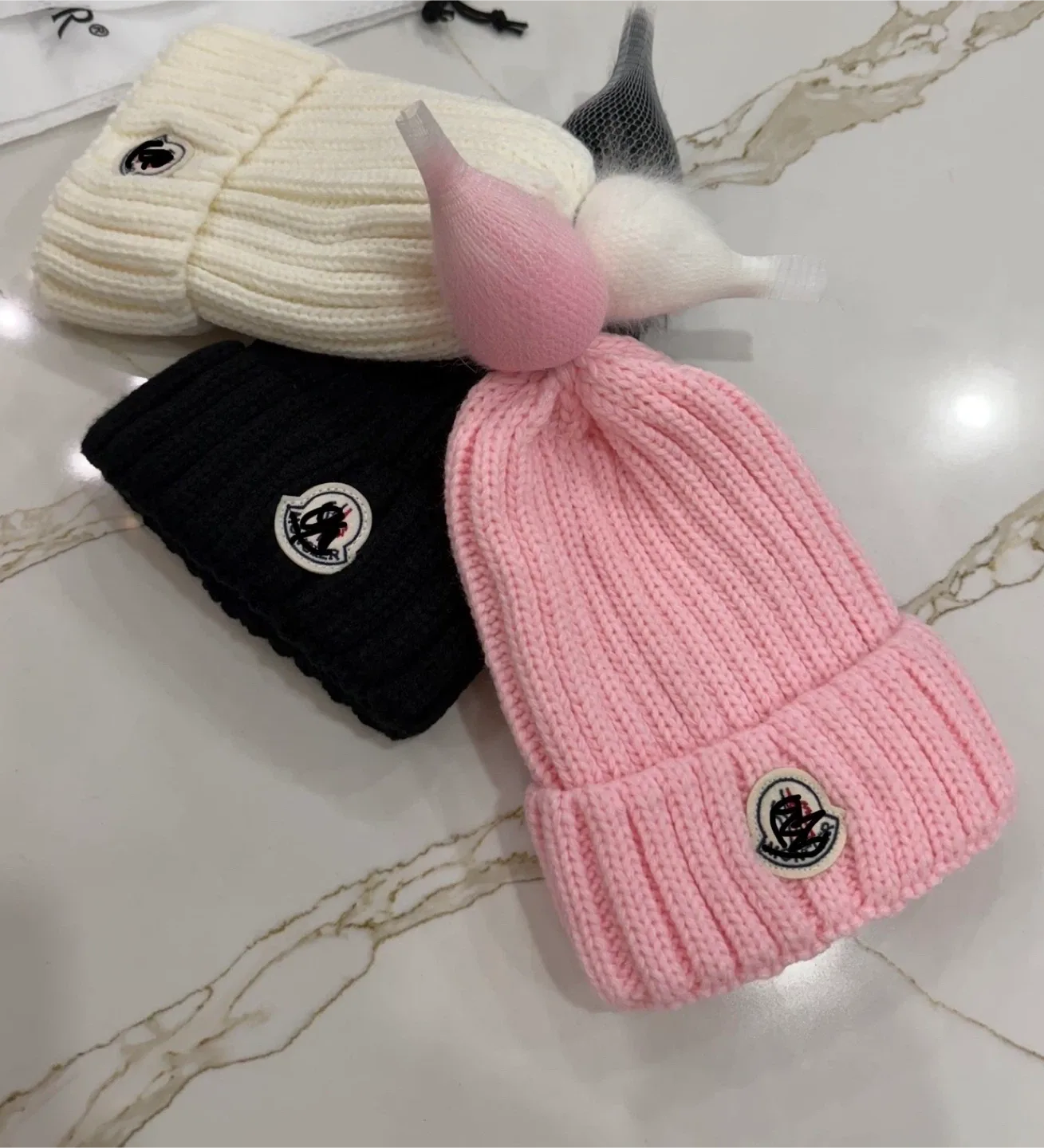 Beanies image indicator(3)