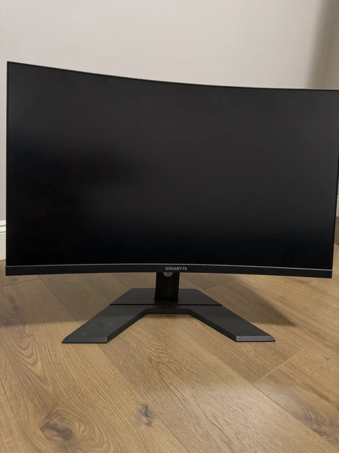 Gigabyte Curved Monitor