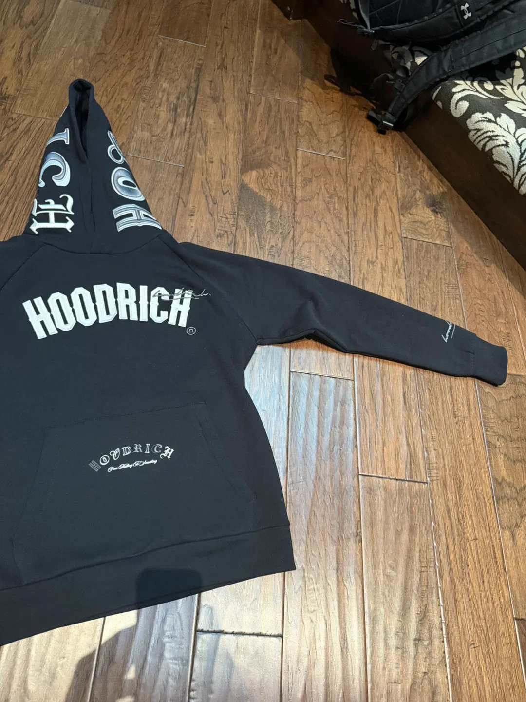 Hoodrich Black Hoodie image indicator(9)