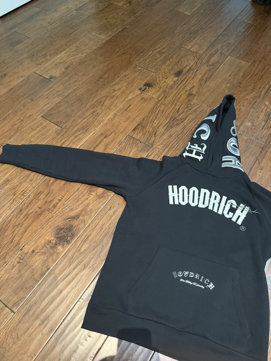 Hoodrich Black Hoodie image indicator(10)
