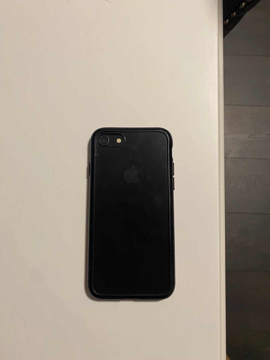 Apple iPhone 8 - Black