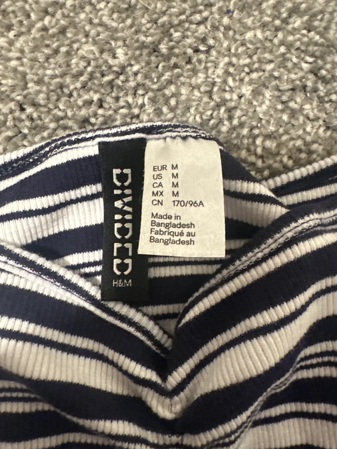 H&M Divided Striped Top - Size M image indicator(2)