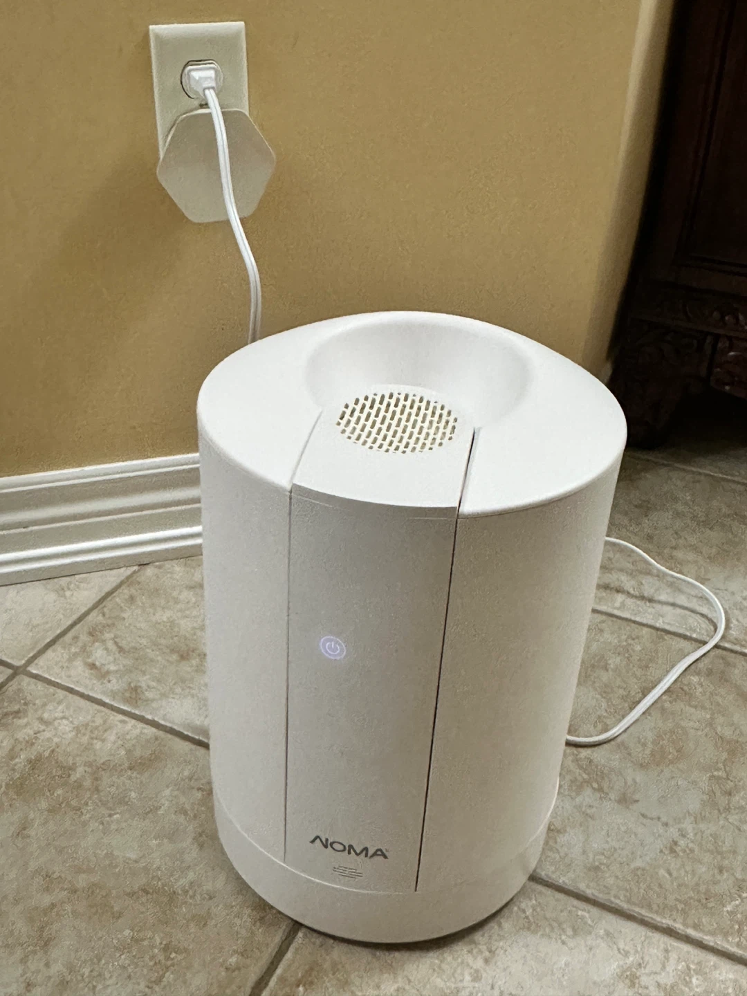 NOMA Self-Sanitizing Warm Mist Humidifier with Digital Controls - photo 2