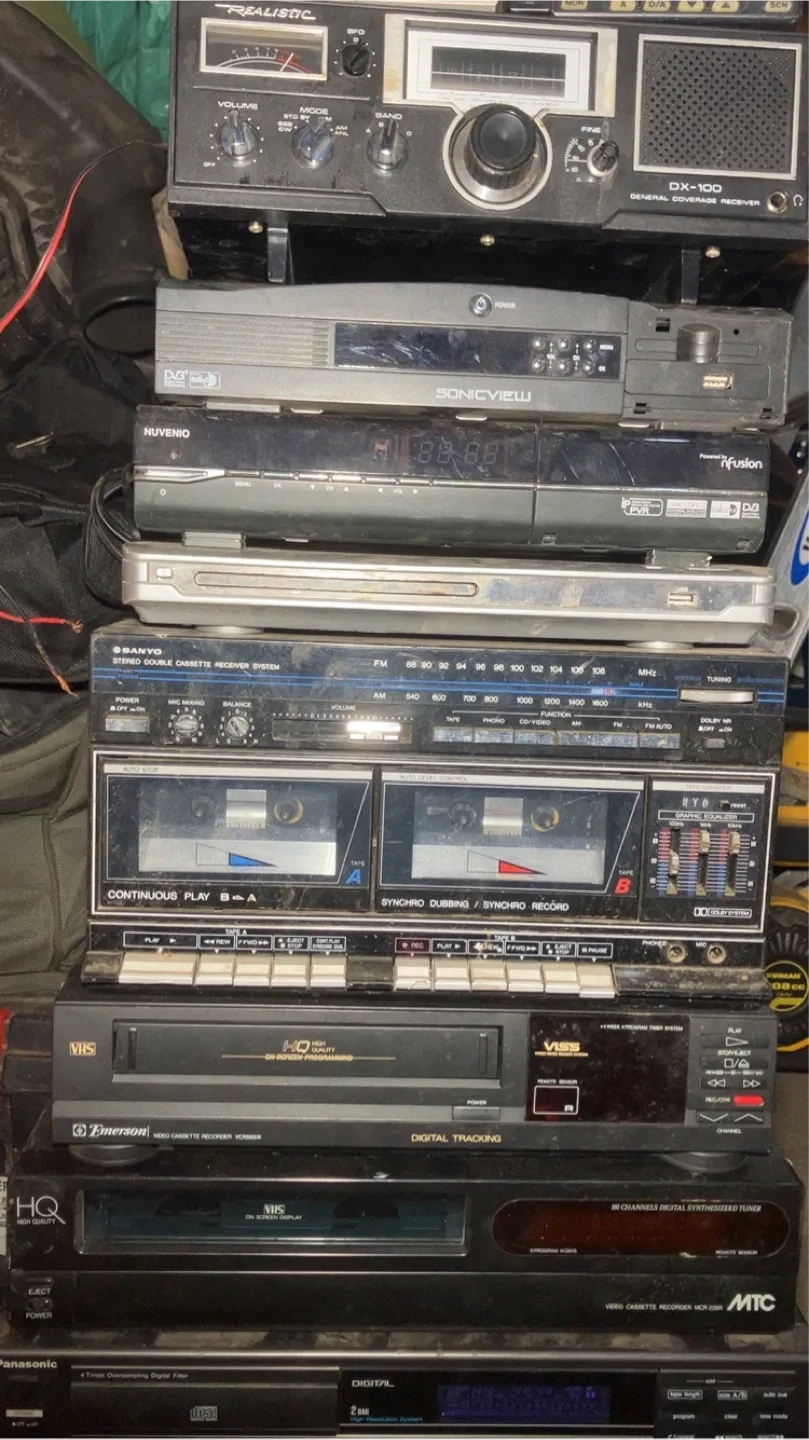 Electronics –  Radios / Stereo / DVD / VCR / Cassette Deck image indicator(3)