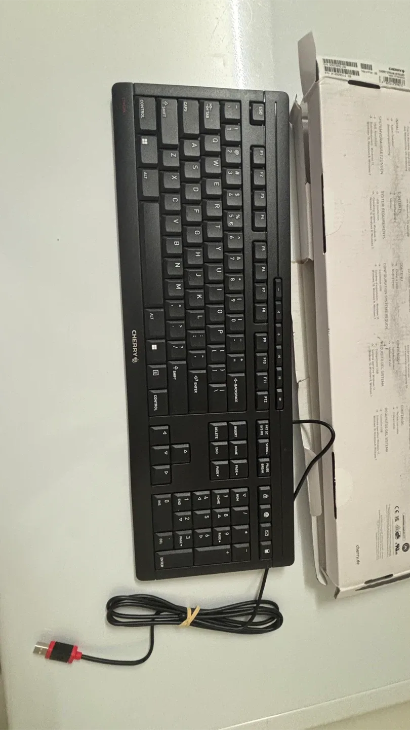 Cherry Stream Corded Keyboard - Black image indicator(5)