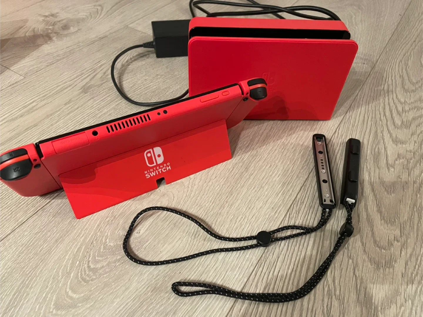 OLED Mario Red Nintendo Switch with Dock image indicator(3)