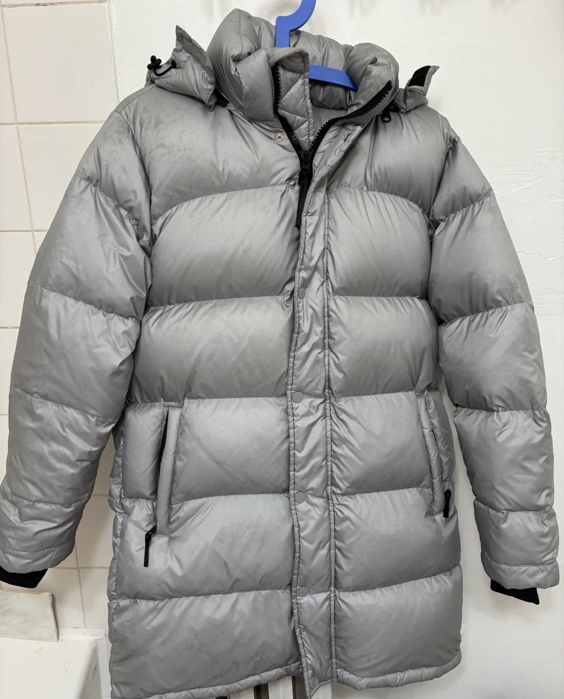 TNA Silver Puffer Jacket-Mid. Size Small