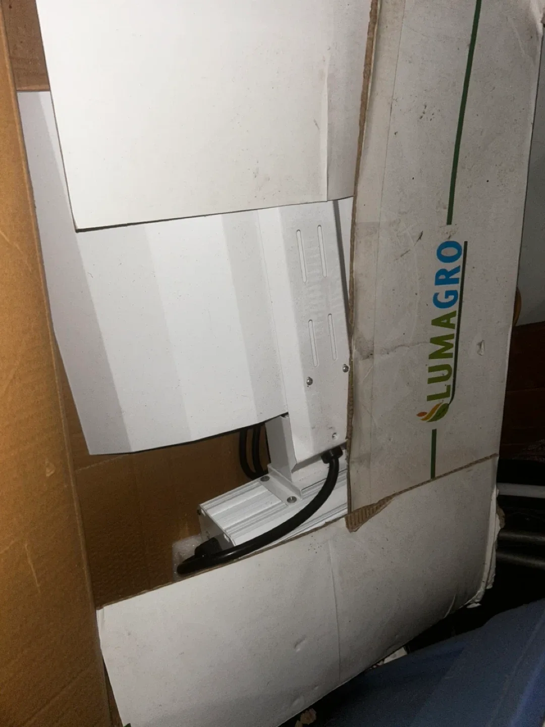 Lumagro LG-205 1000W Adjustable Grow Light image indicator(3)