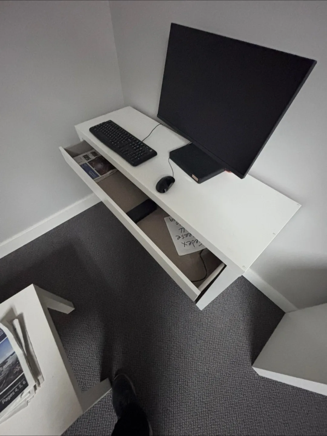 White Desk with Drawer - 47 inches wide image indicator(3)