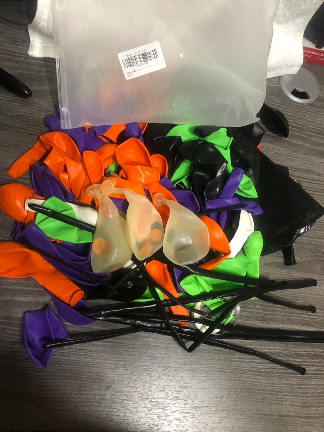 Mixed theme Balloons - Orange, Purple, Green, Black image indicator(2)