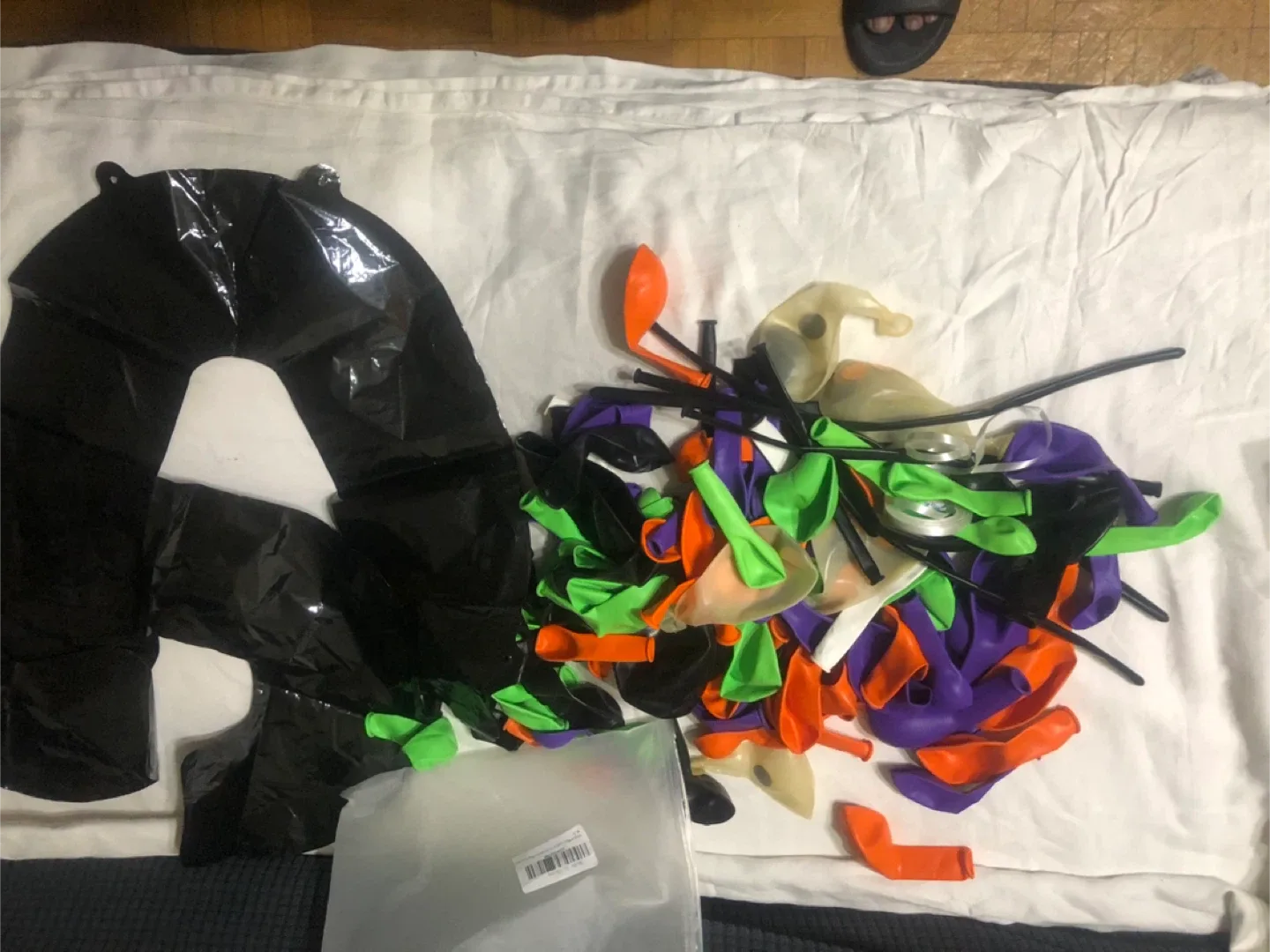 Mixed theme Balloons - Orange, Purple, Green, Black image indicator(4)