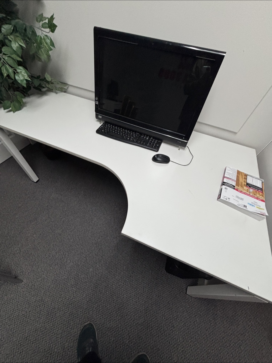 White Corner Desk - photo 2