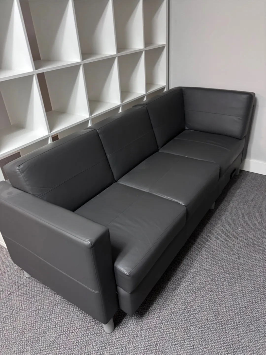 Grey Leather Sectional Sofa image indicator(5)