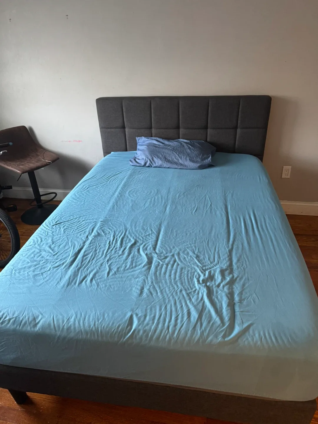 Twin size bed image indicator(4)