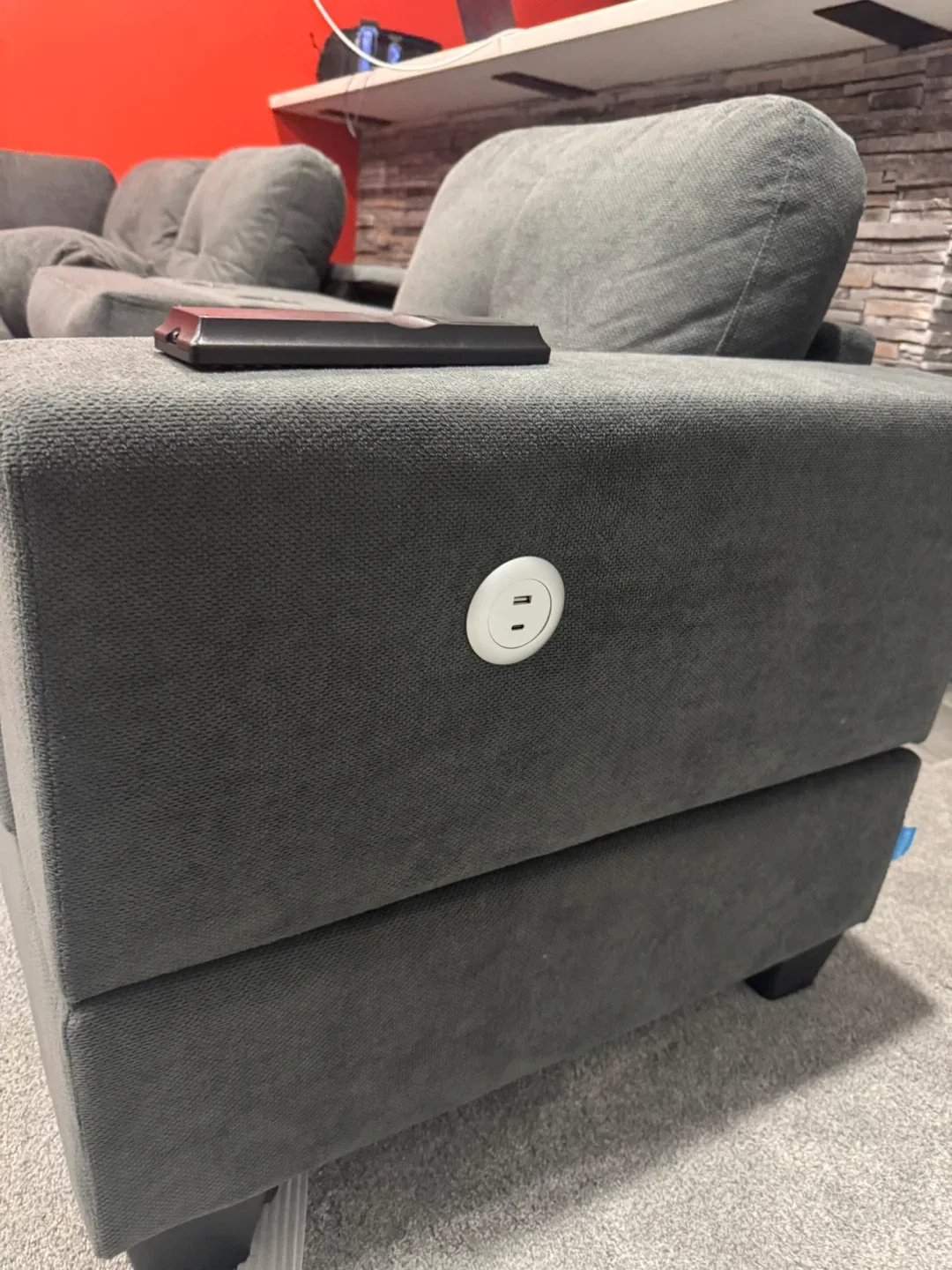 Grey Sectional Sofa with Ottoman image indicator(3)