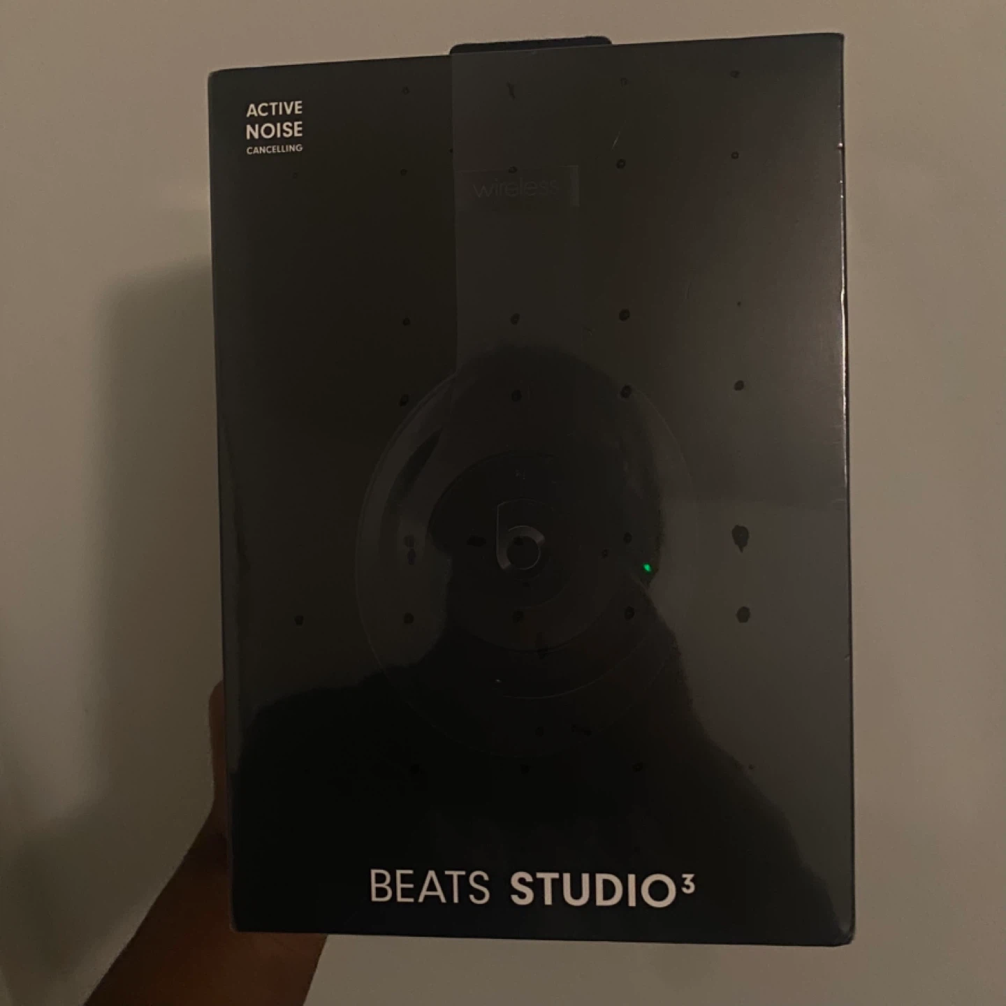 New Beats Studio 3 Matte Black Wireless Headphones - photo 2
