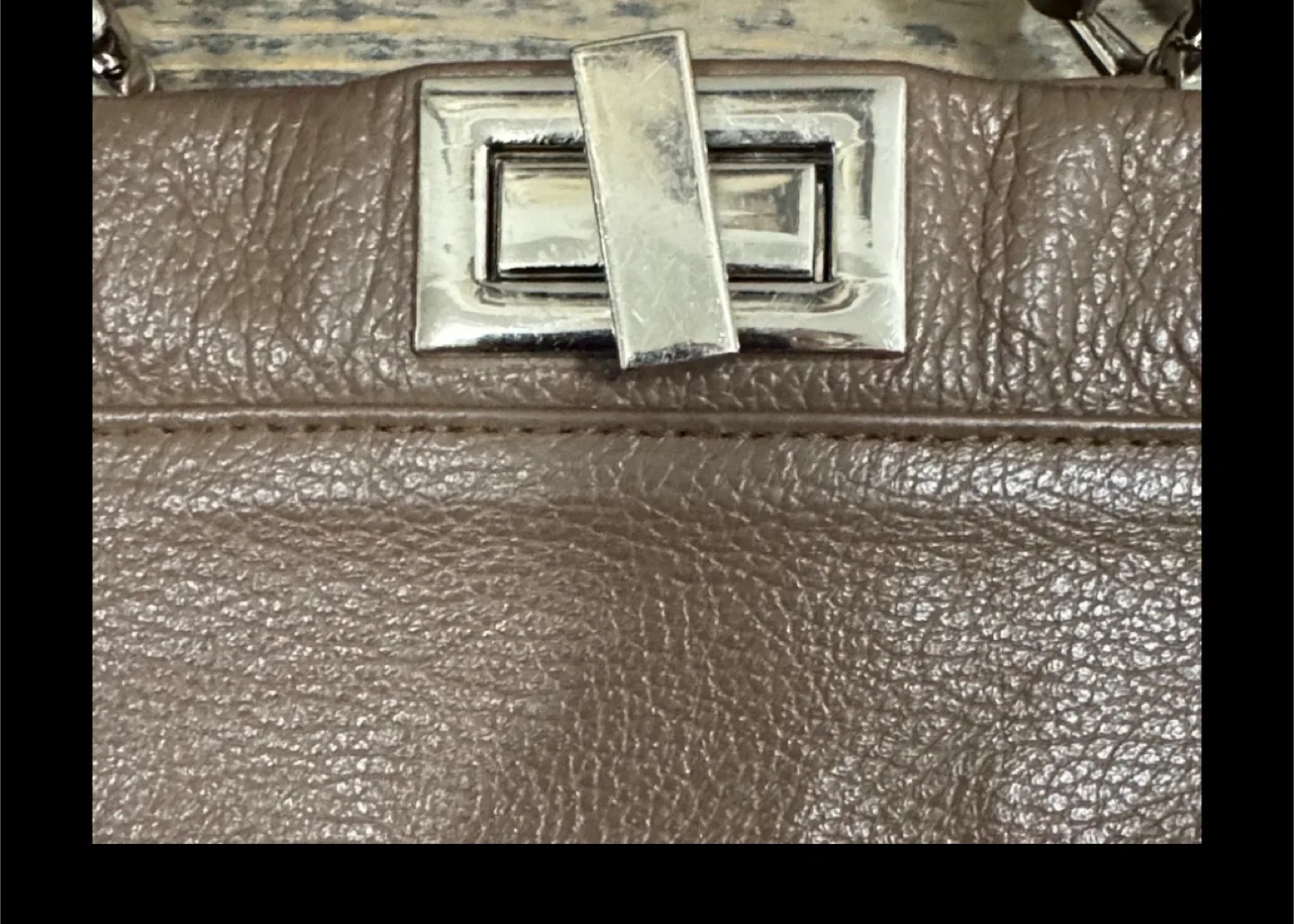 Vere pelle pebbled leather bag image indicator(6)