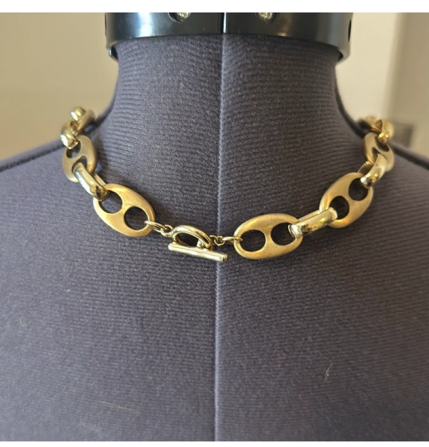 Thick chain link vintage necklace image indicator(3)