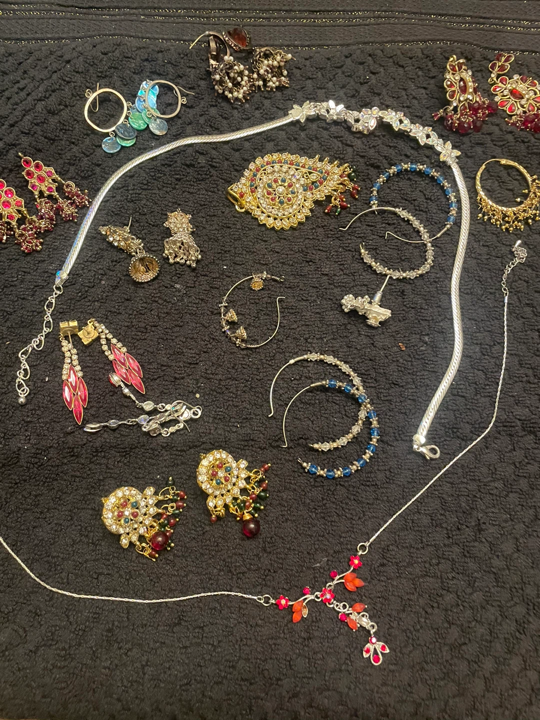 Assorted Costume Jewellery - photo 3