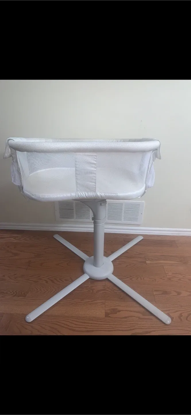 Rotating Baby Bed - Sleep Sounds, Night Light, Soft Vibration image indicator(3)