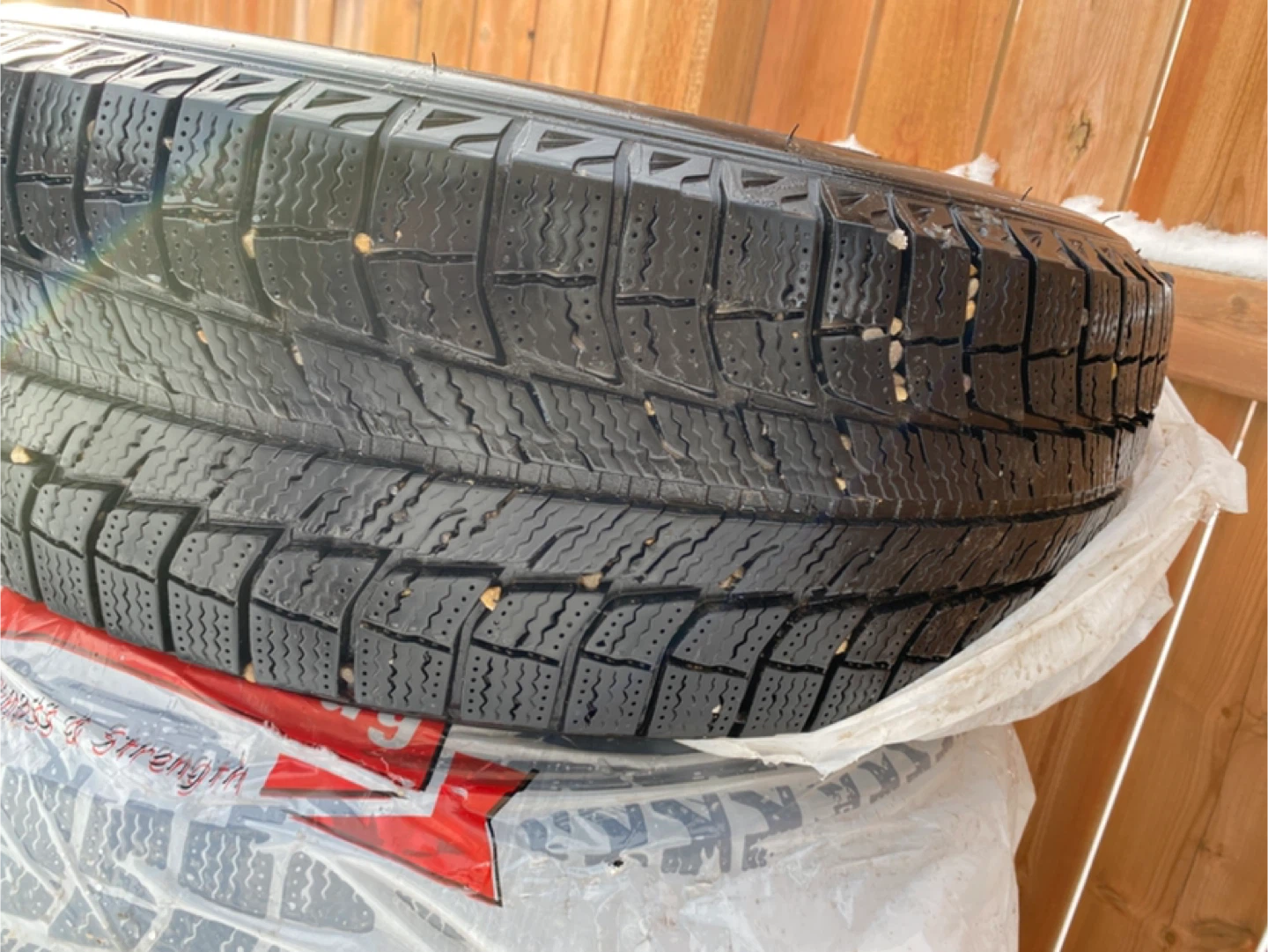 225/65/ R17 - Michelin latitude X-ICE Xi2 - winter tires - photo 2
