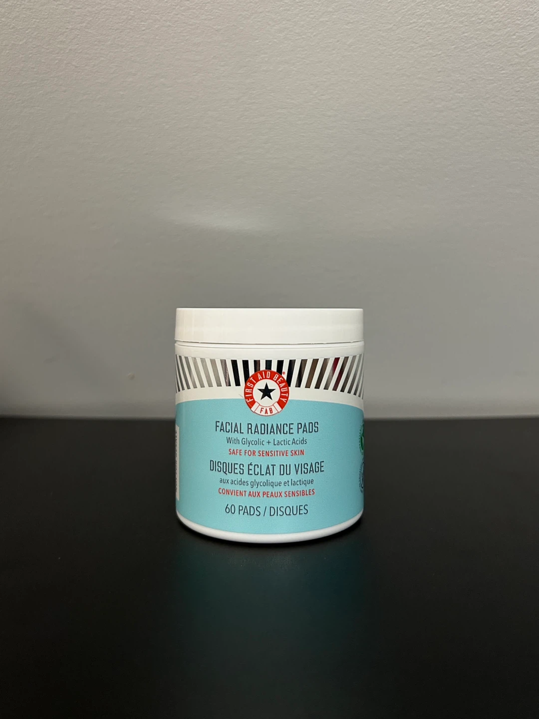 First Aid Beauty Facial Radiance Pads