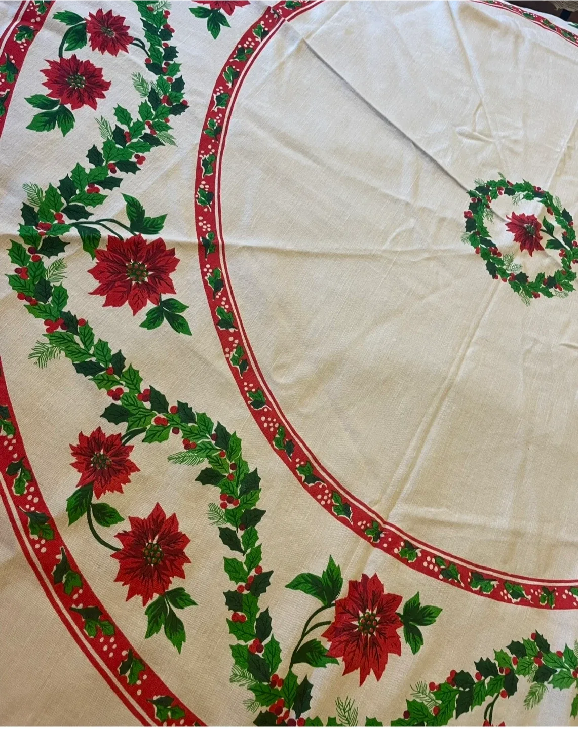 Christmas Poinsettia Round Tablecloth