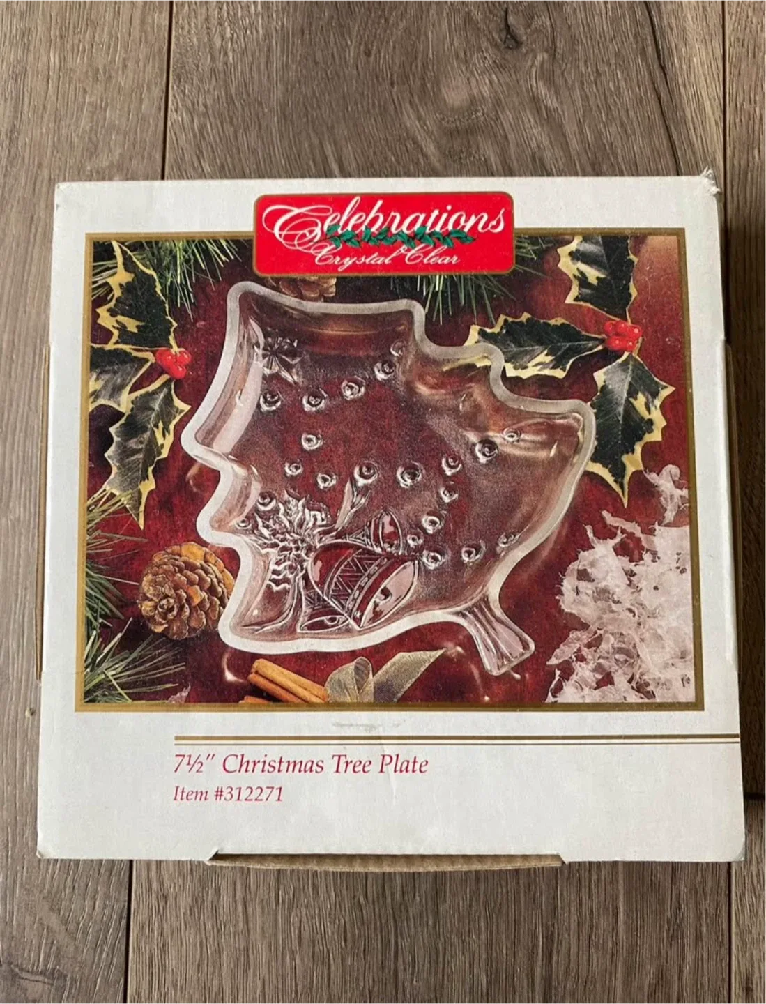 Celebrations Crystal Clear 7.5" Christmas Tree Plate image indicator(2)