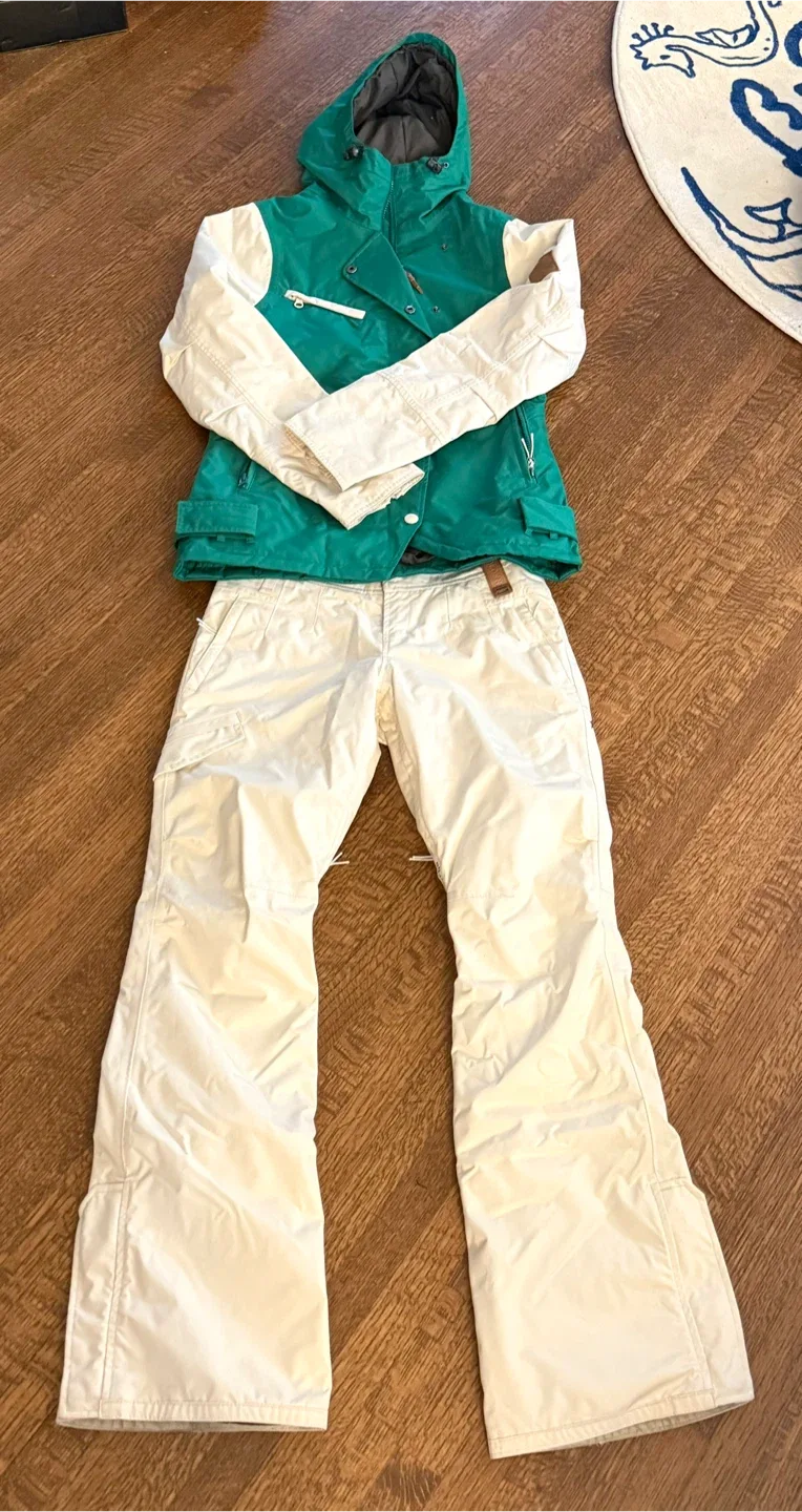 Holden Snowboard Jacket & Pants - Size XS/S