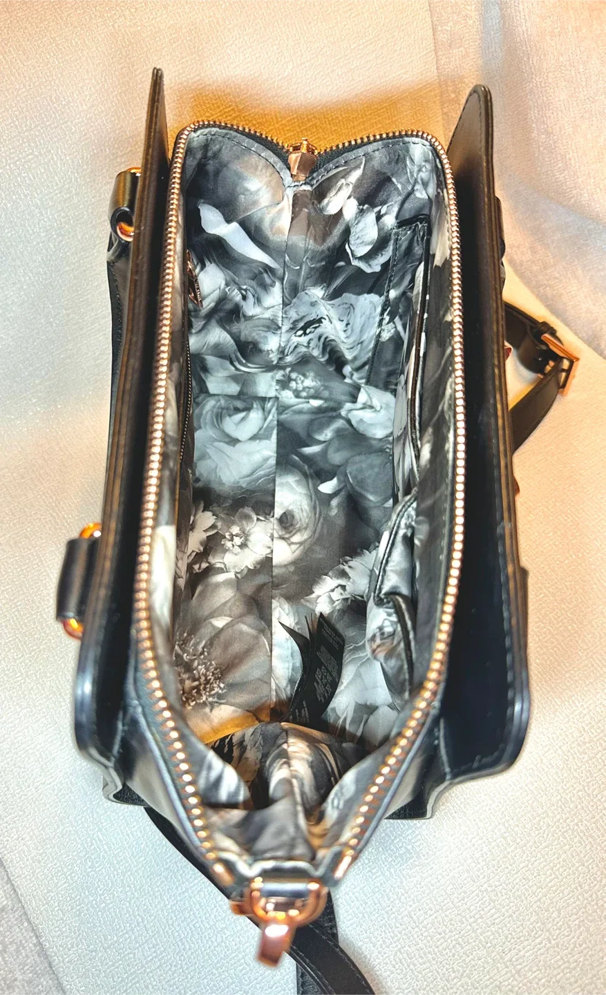 Ted Baker Black Leather Handbag image indicator(9)