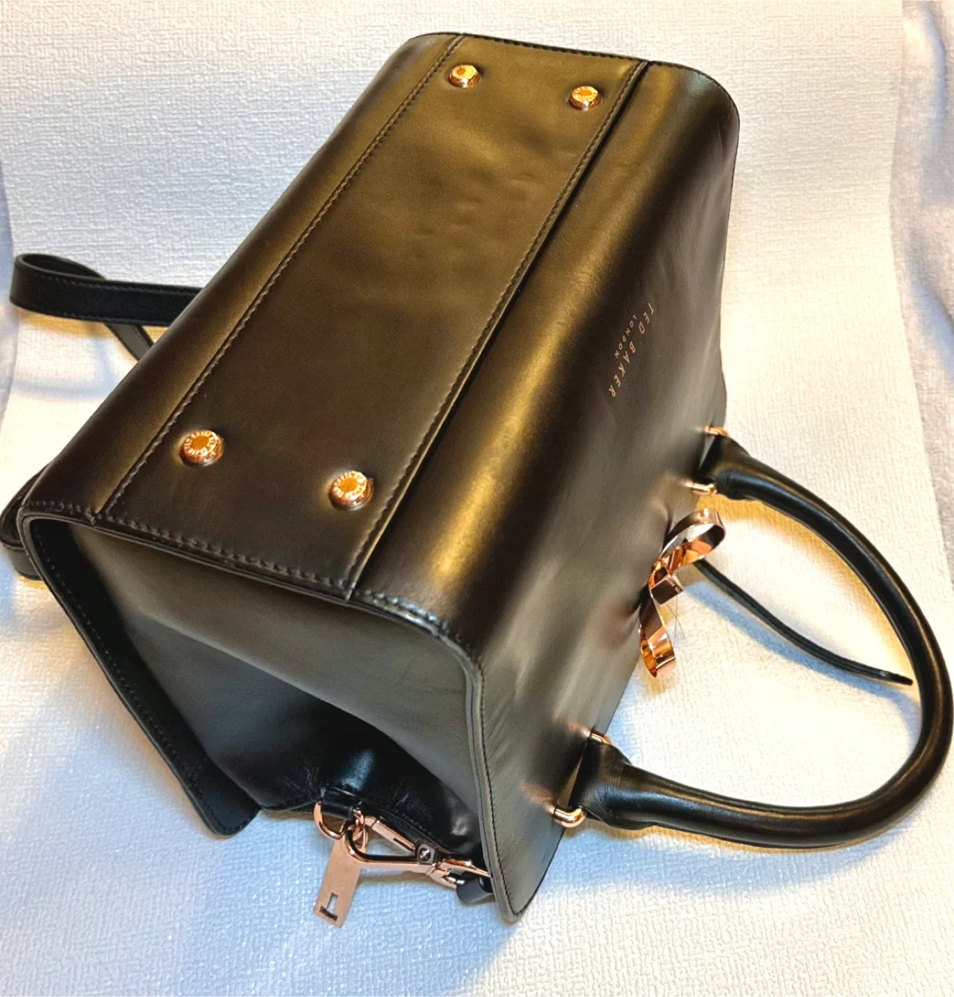 Ted Baker Black Leather Handbag image indicator(5)