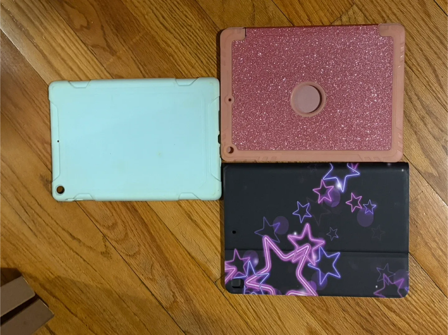 iPad 8th generation Cases image indicator(3)