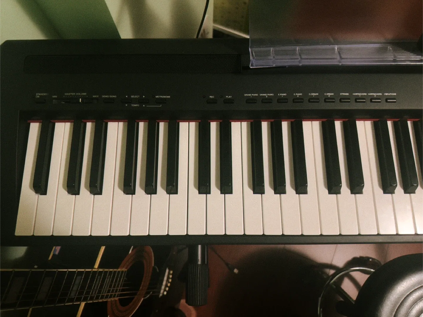 Yamaha P-85 Digital Piano image indicator(2)