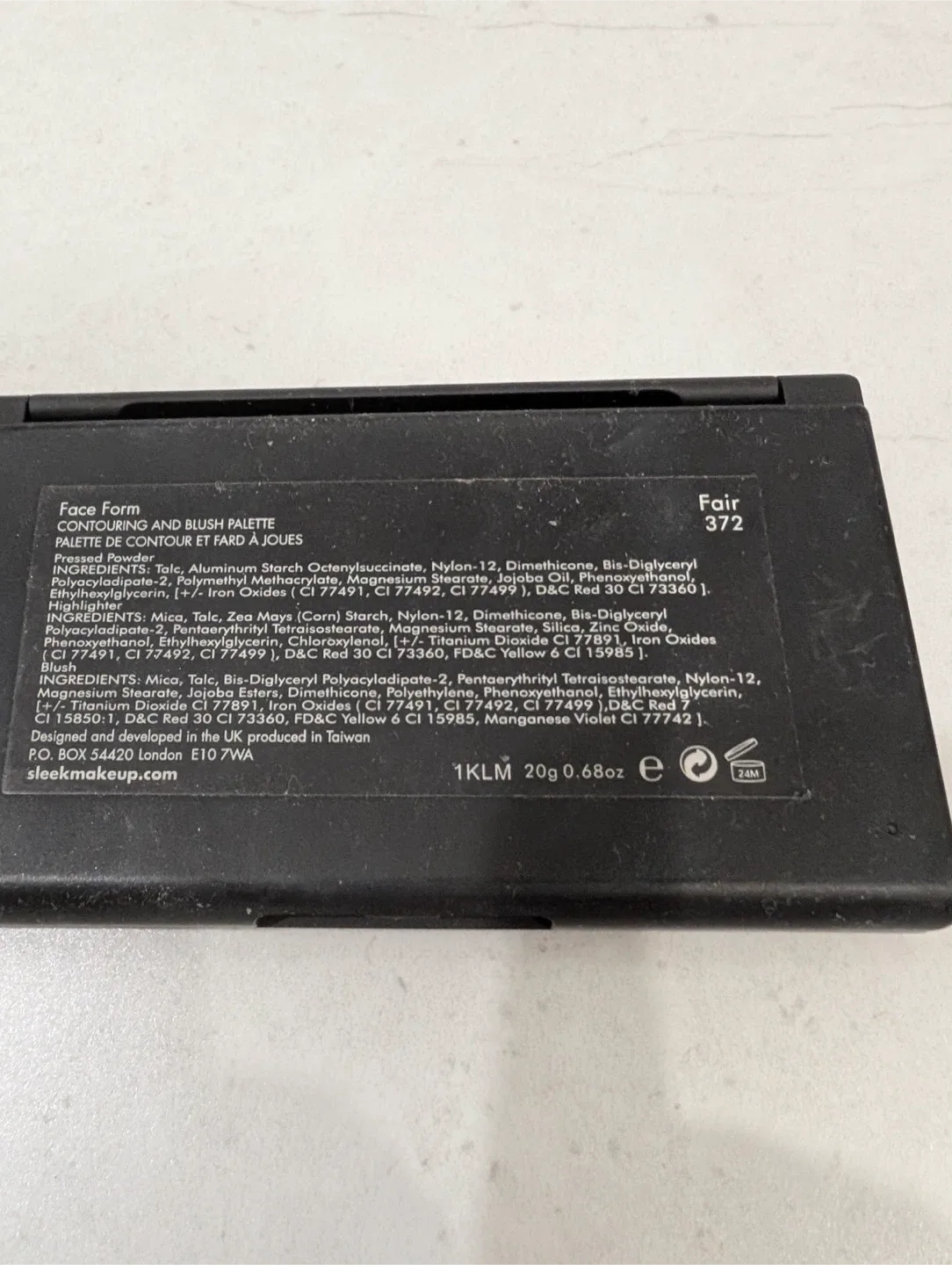 Sleek Makeup Face Form Fair 372 Contour & Blush Palette image indicator(3)