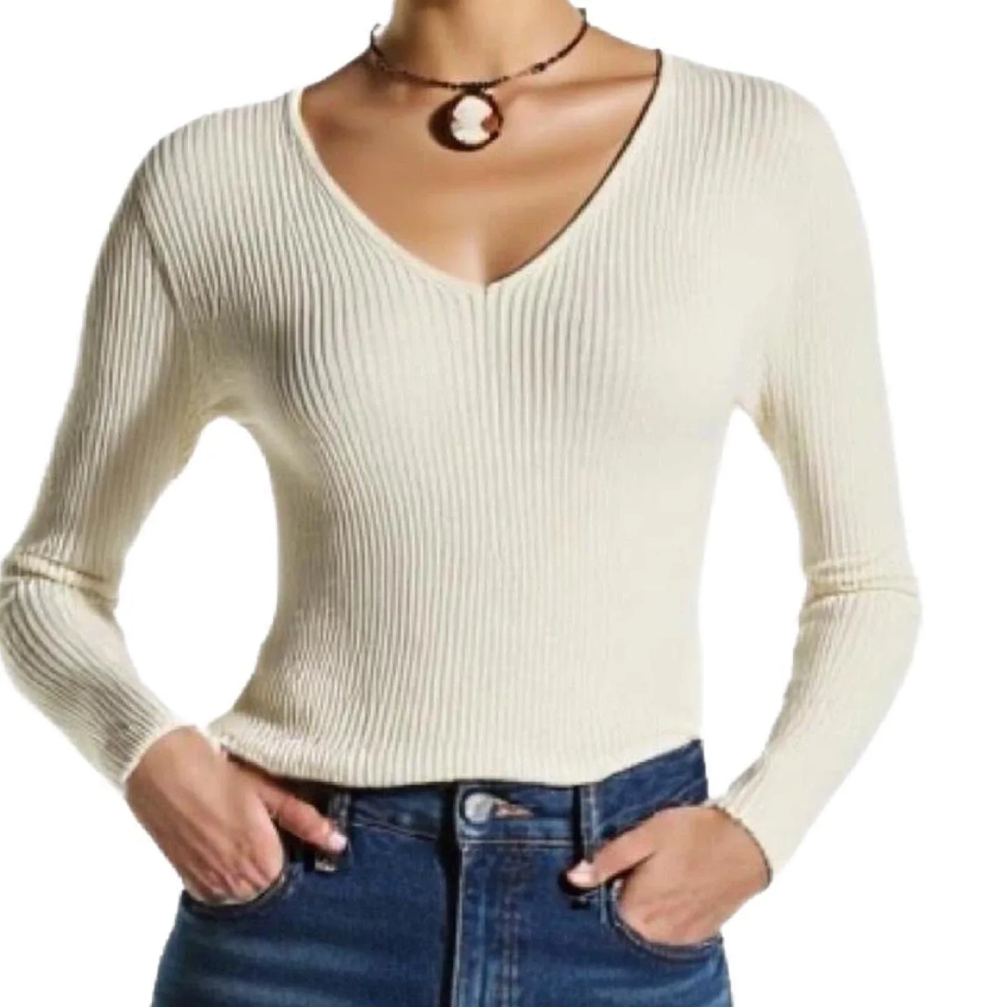 Brandy Melville Wool Cream Sweater Size Small/Medium