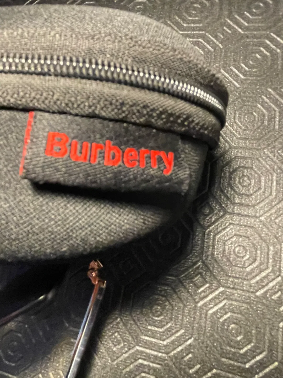 Burberry OW3098 Sunglasses image indicator(6)