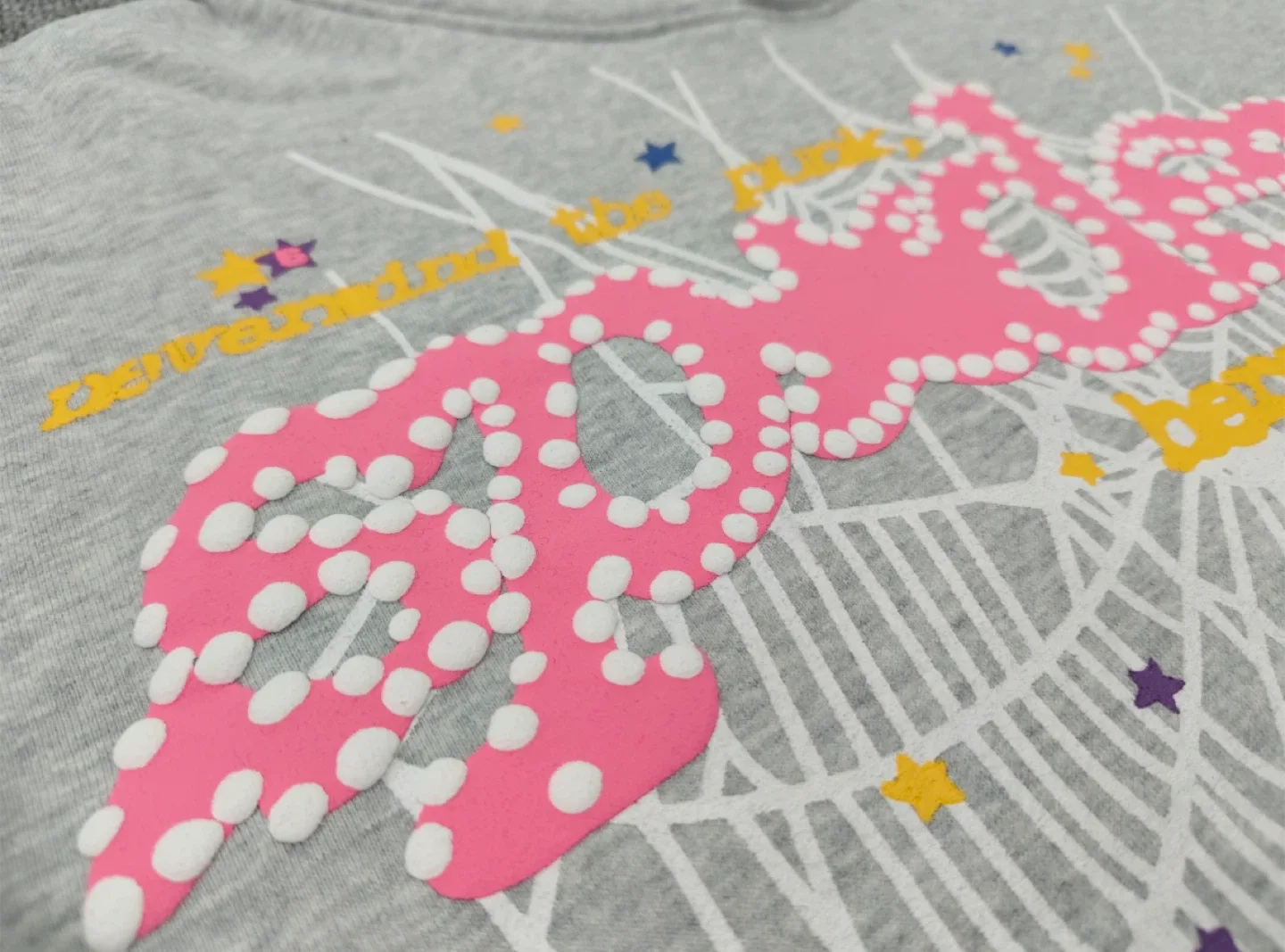 Grey pink Og web Sp5der Hoodie V2 image indicator(2)