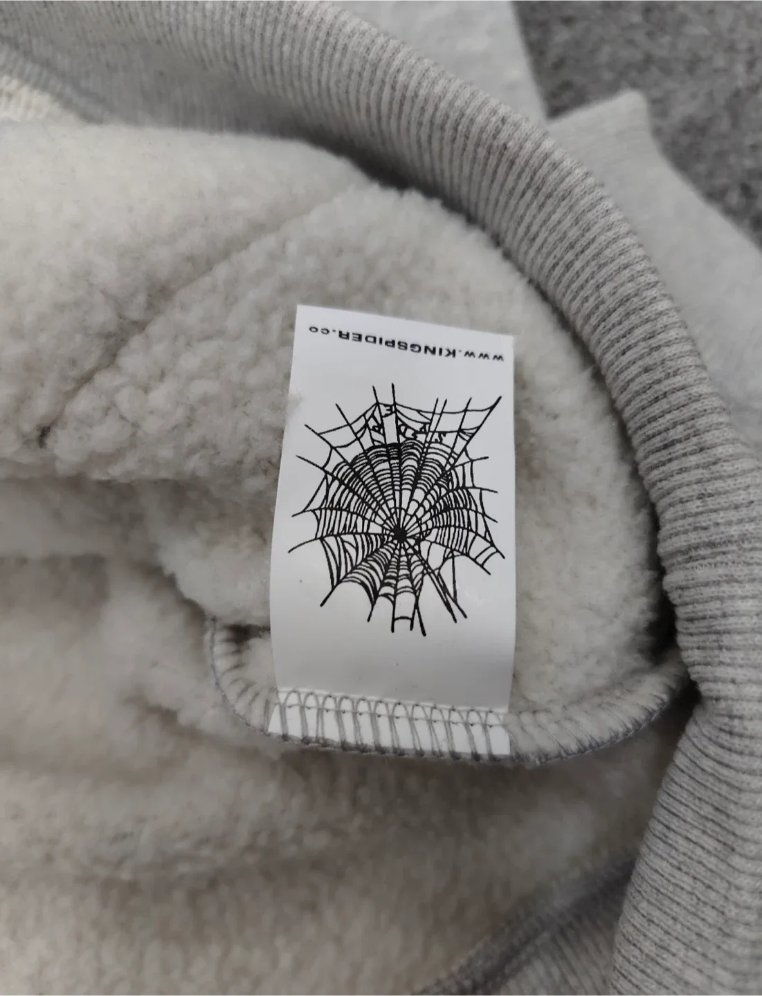 Grey pink Og web Sp5der Hoodie V2 image indicator(5)