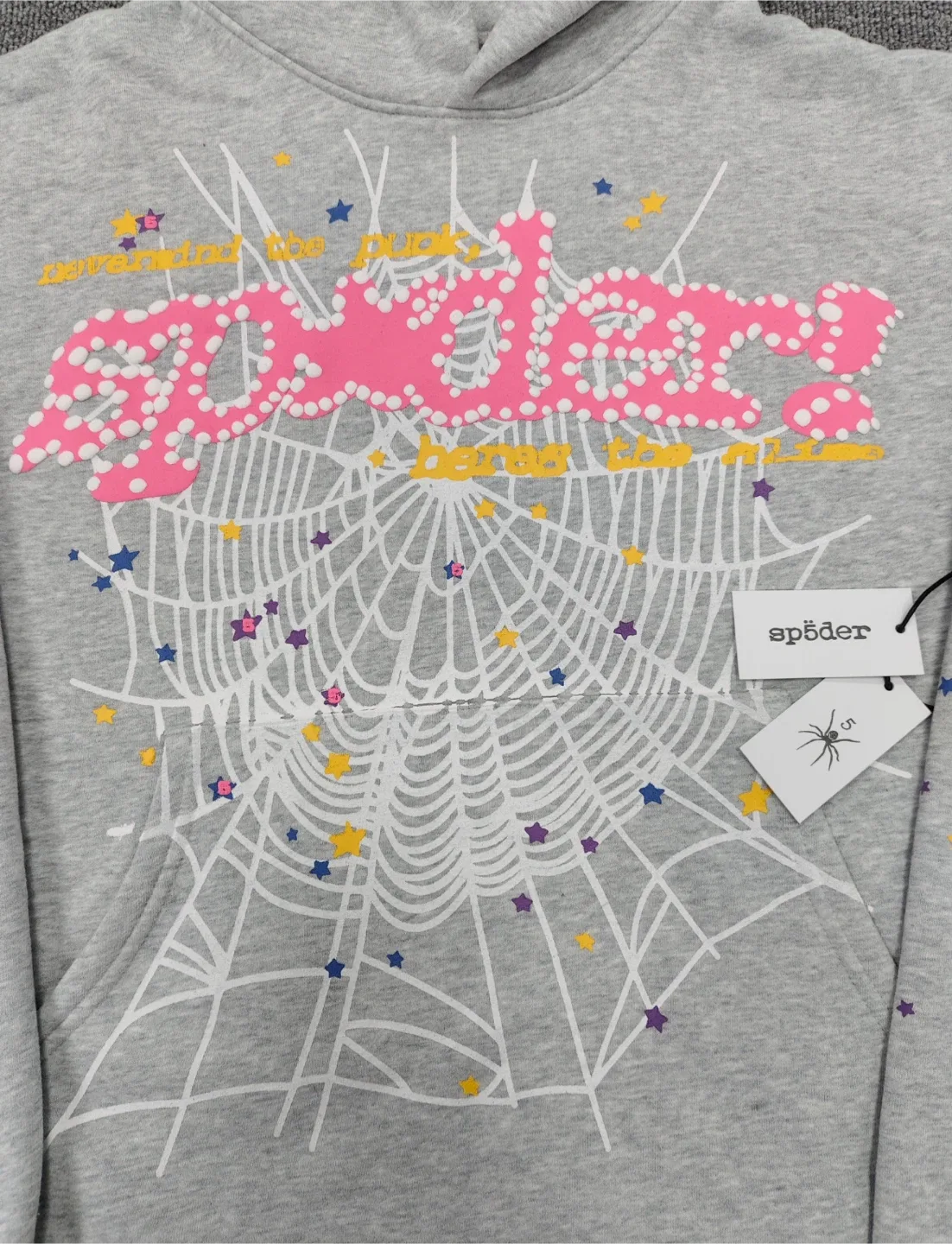 Grey pink Og web Sp5der Hoodie V2 image indicator(3)