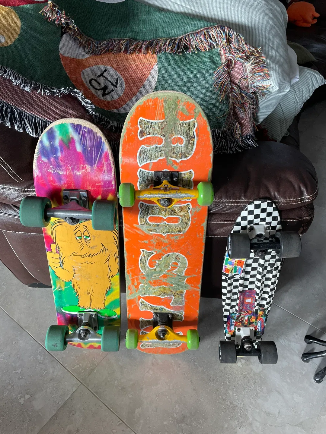 Three Used Skateboards image indicator(2)