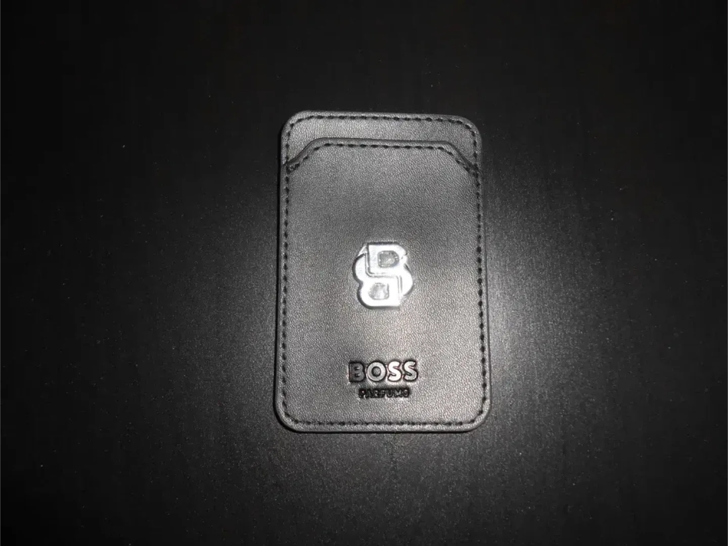 Hugo Boss Black Card Holder - New 🏷️ image indicator(2)