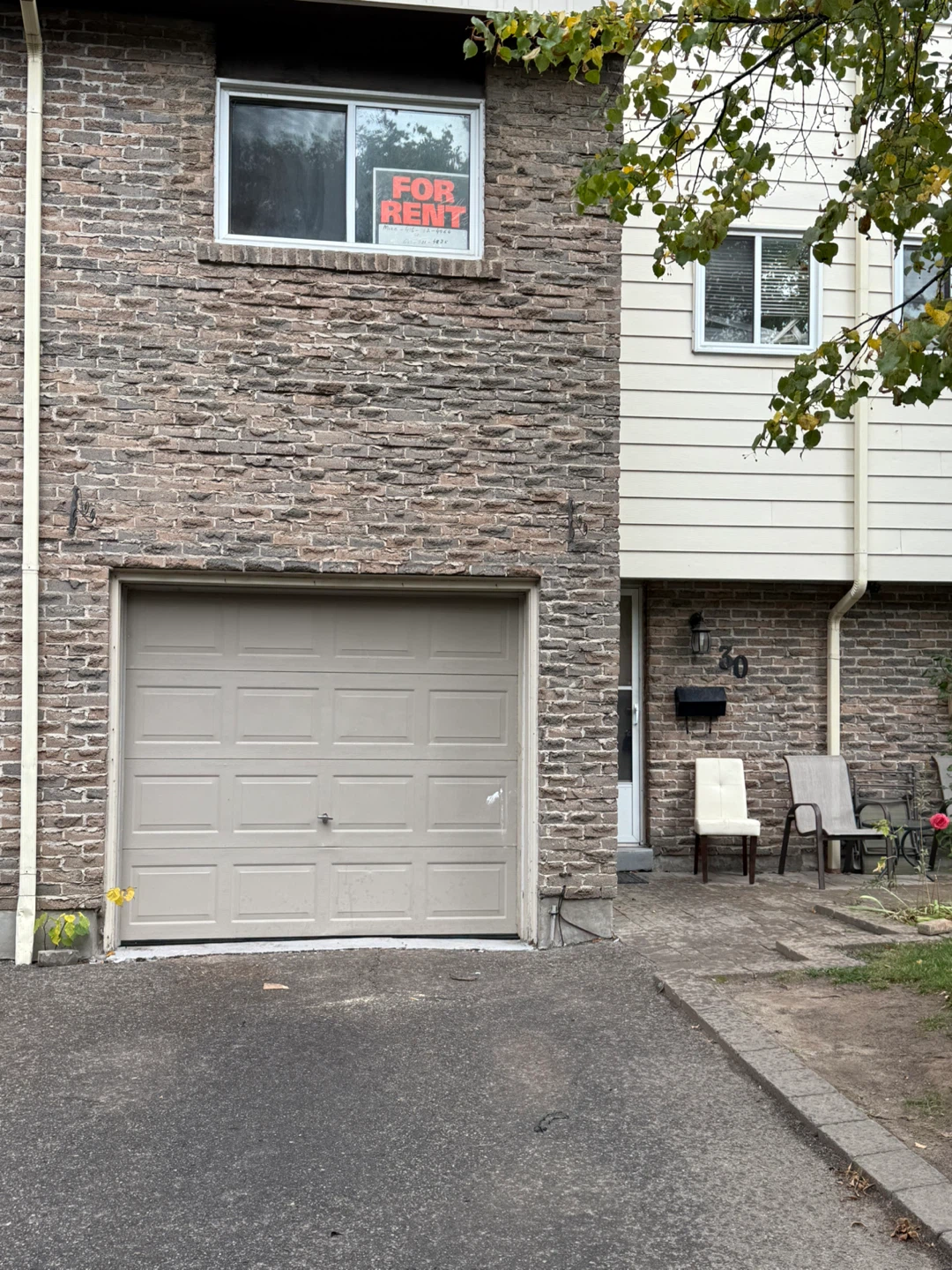 Town House For Rent