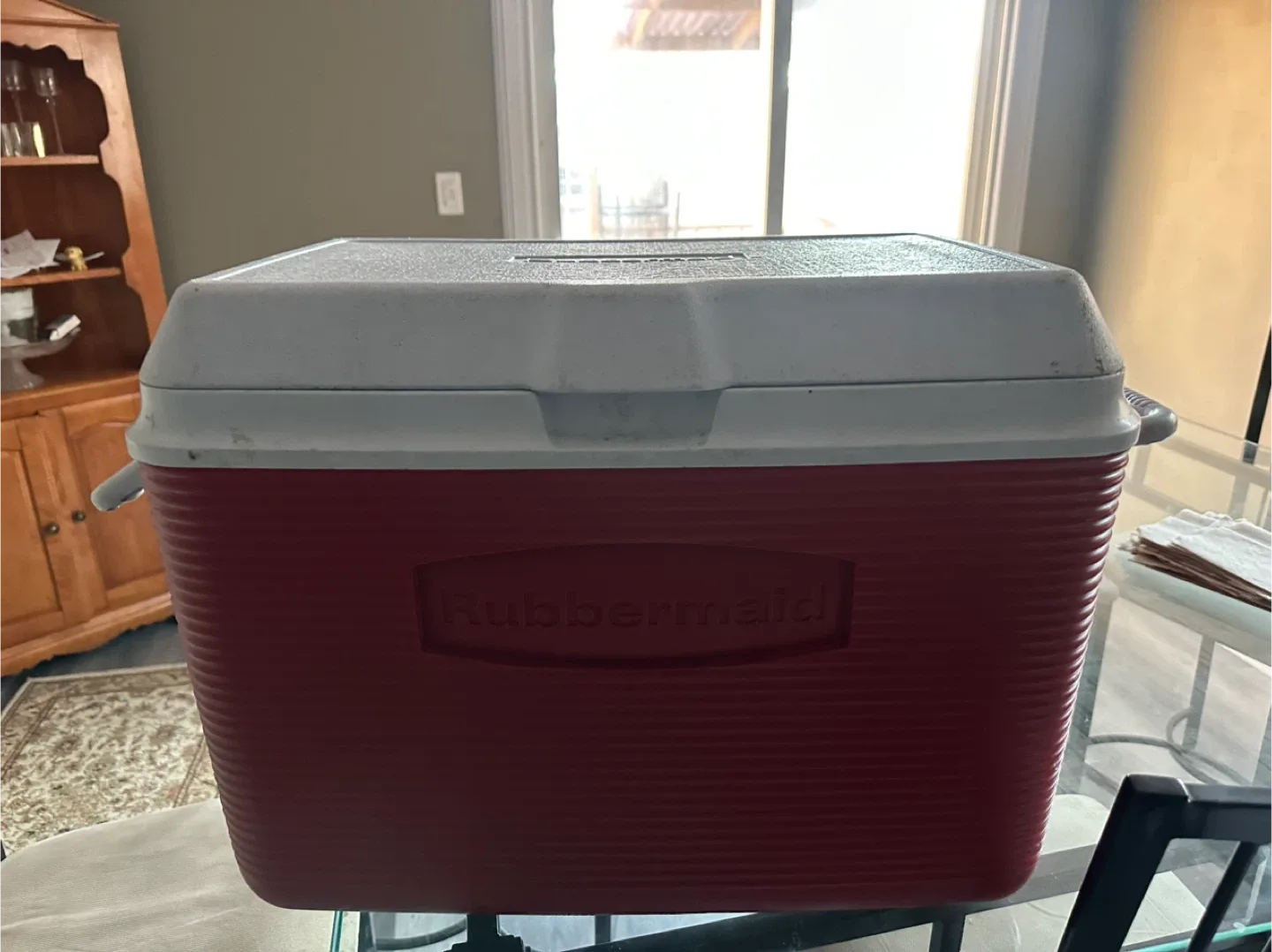 Rubbermaid Cooler - Red & White