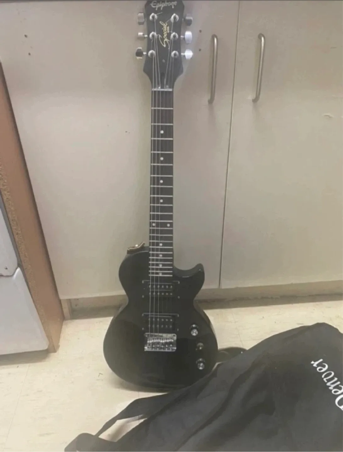 Epiphone Special Model Electric Guitar