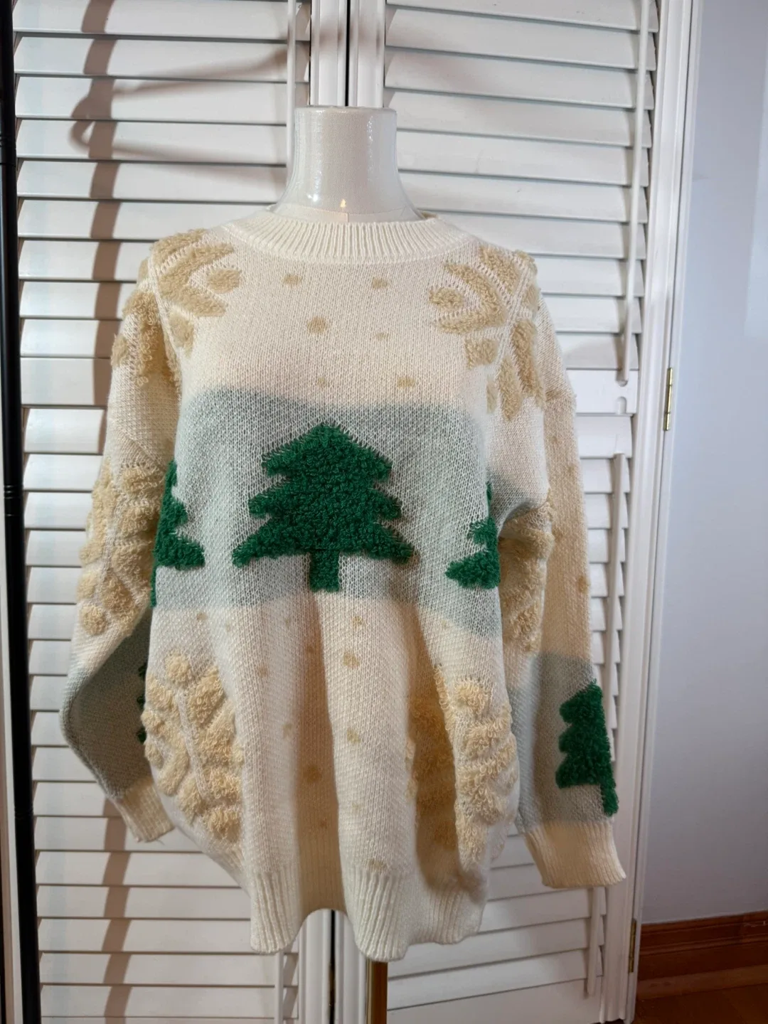 Christmas Tree Sweater - Cream & Green image indicator(3)