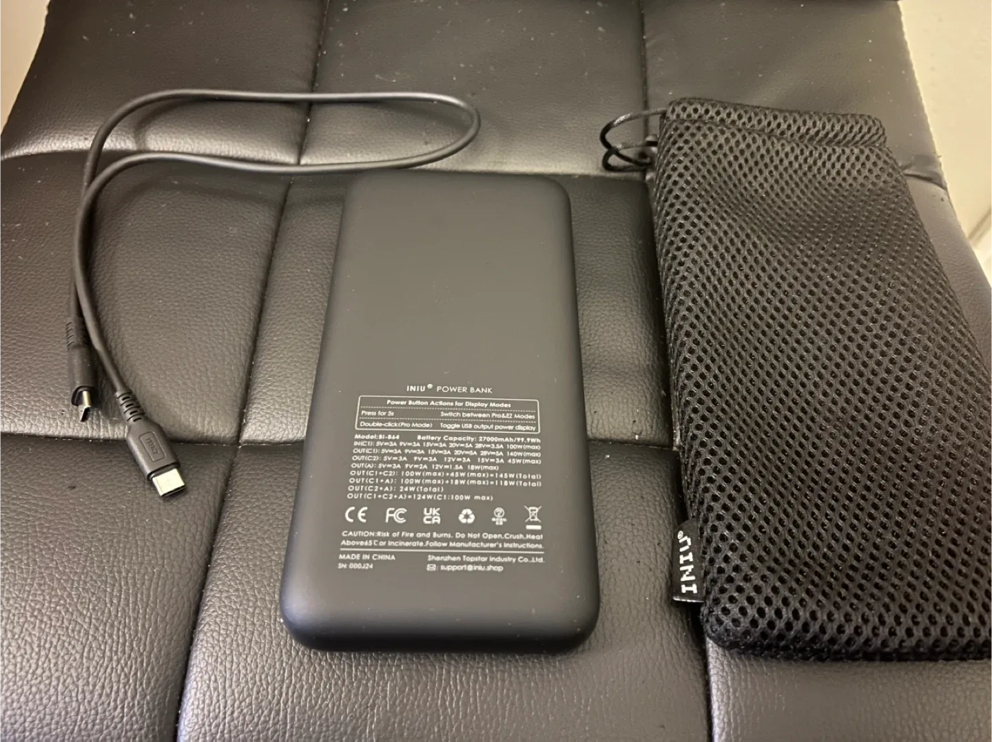 INIU 27000 mAh Power Bank - Fast Charge image indicator(2)