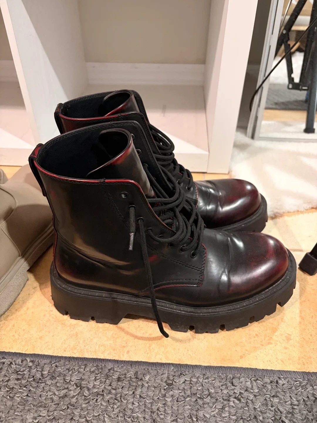 Men Ankle Boots - Size US 10 image indicator(5)