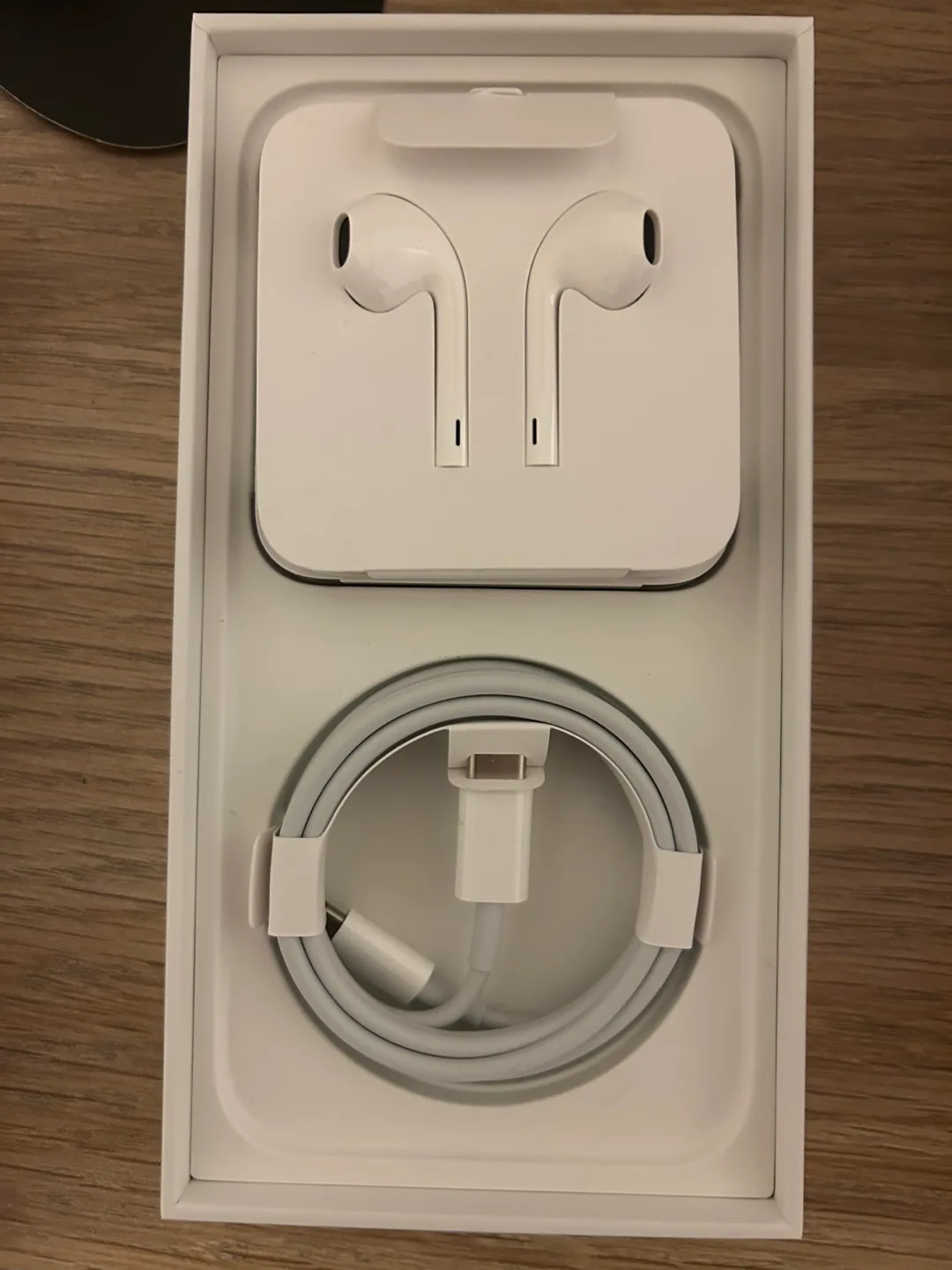 Apple iPhone 14 - Black - Like New! image indicator(3)