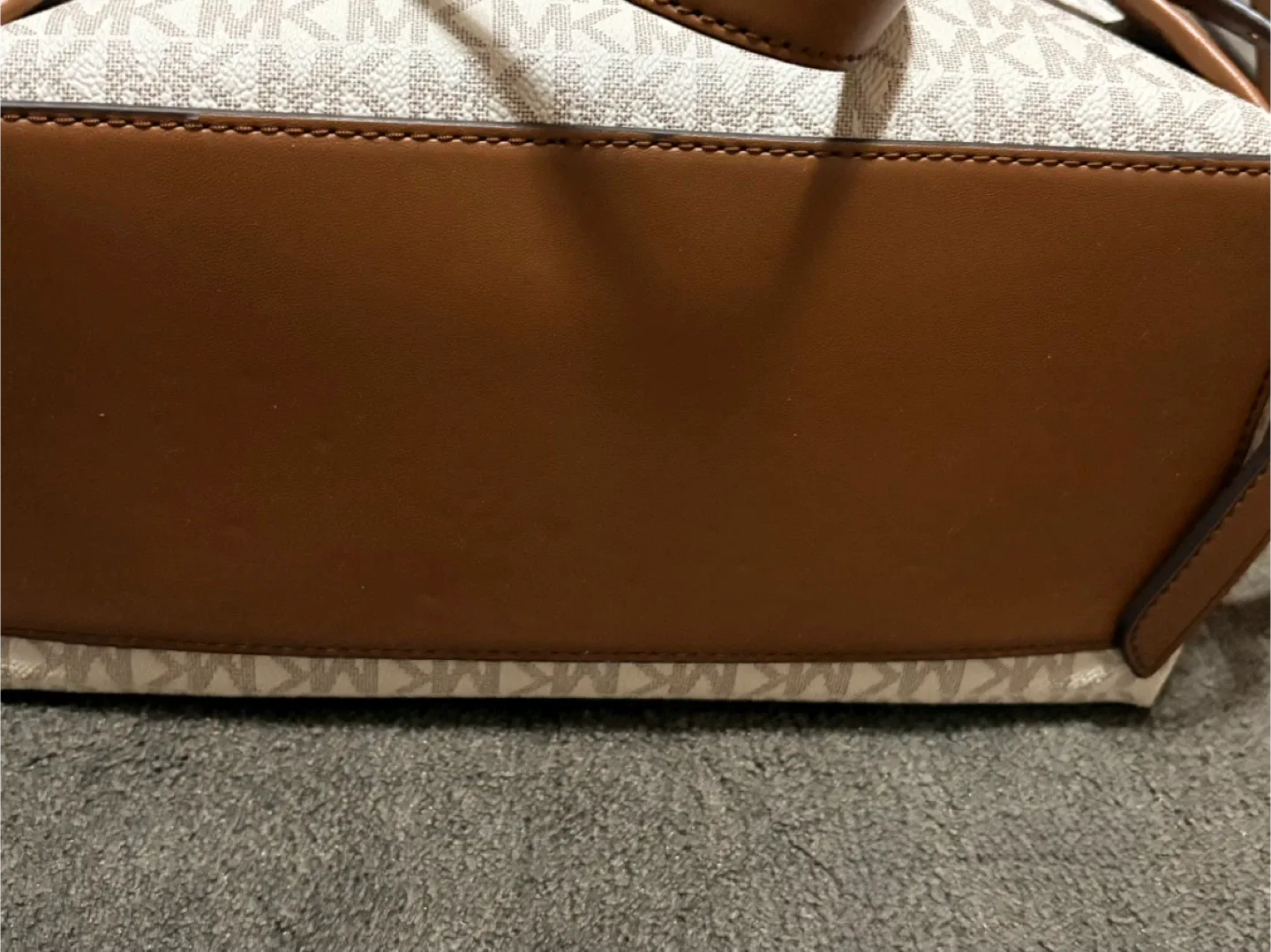 Michael Kors Sheila Medium Logo Backpack image indicator(6)