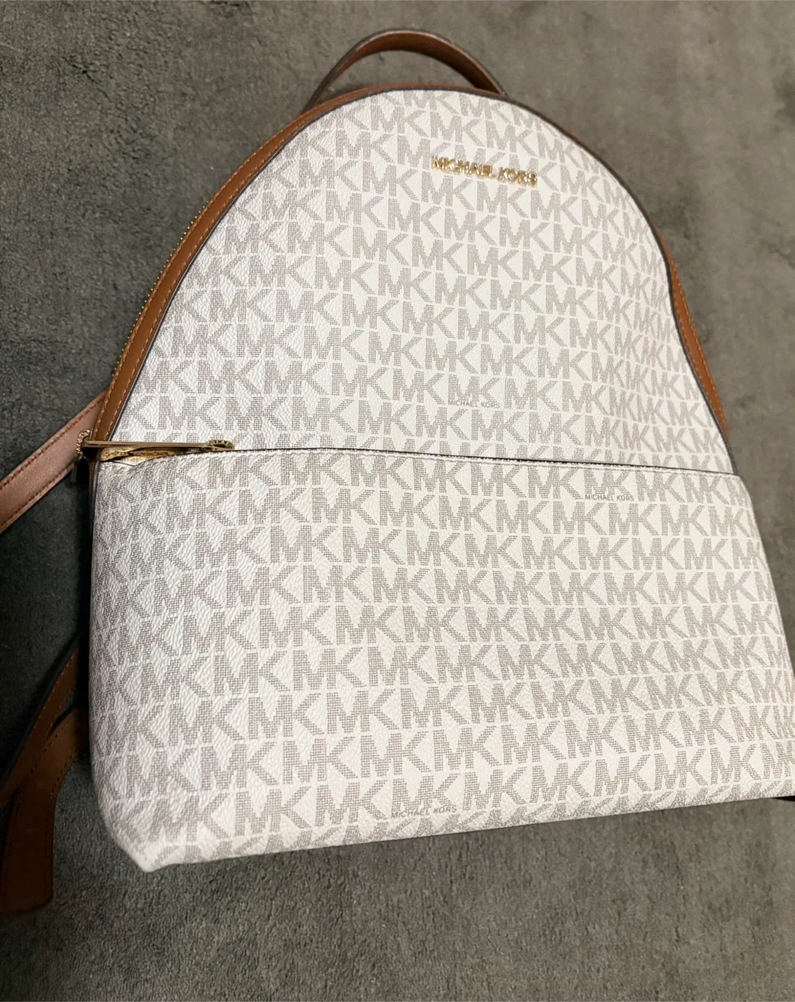 Michael Kors Sheila Medium Logo Backpack image indicator(4)